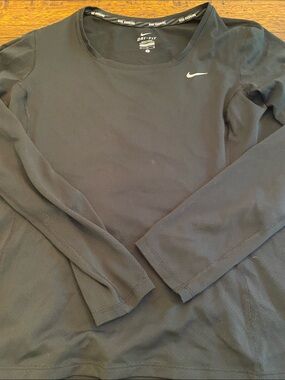 Nike woman’s  Long-Sleeve Dri-FIT Black Training Tee